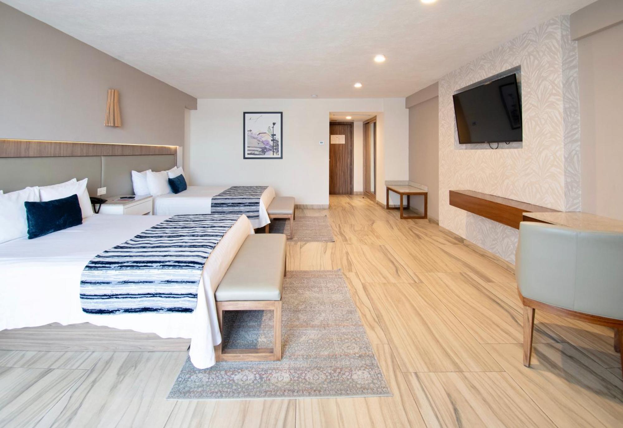 Hotel Velvet Plaza Guadalajara Kültér fotó