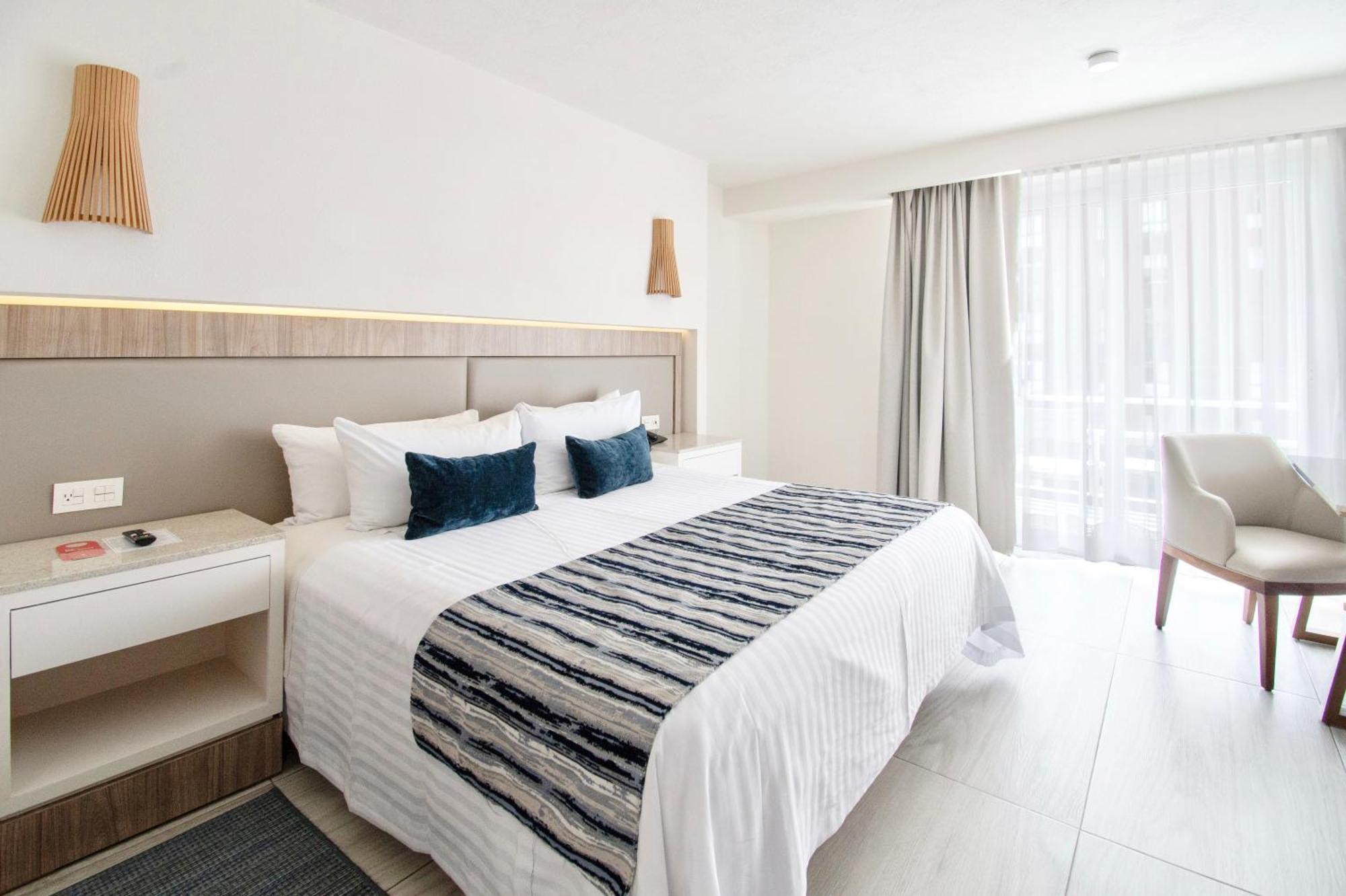 Hotel Velvet Plaza Guadalajara Kültér fotó