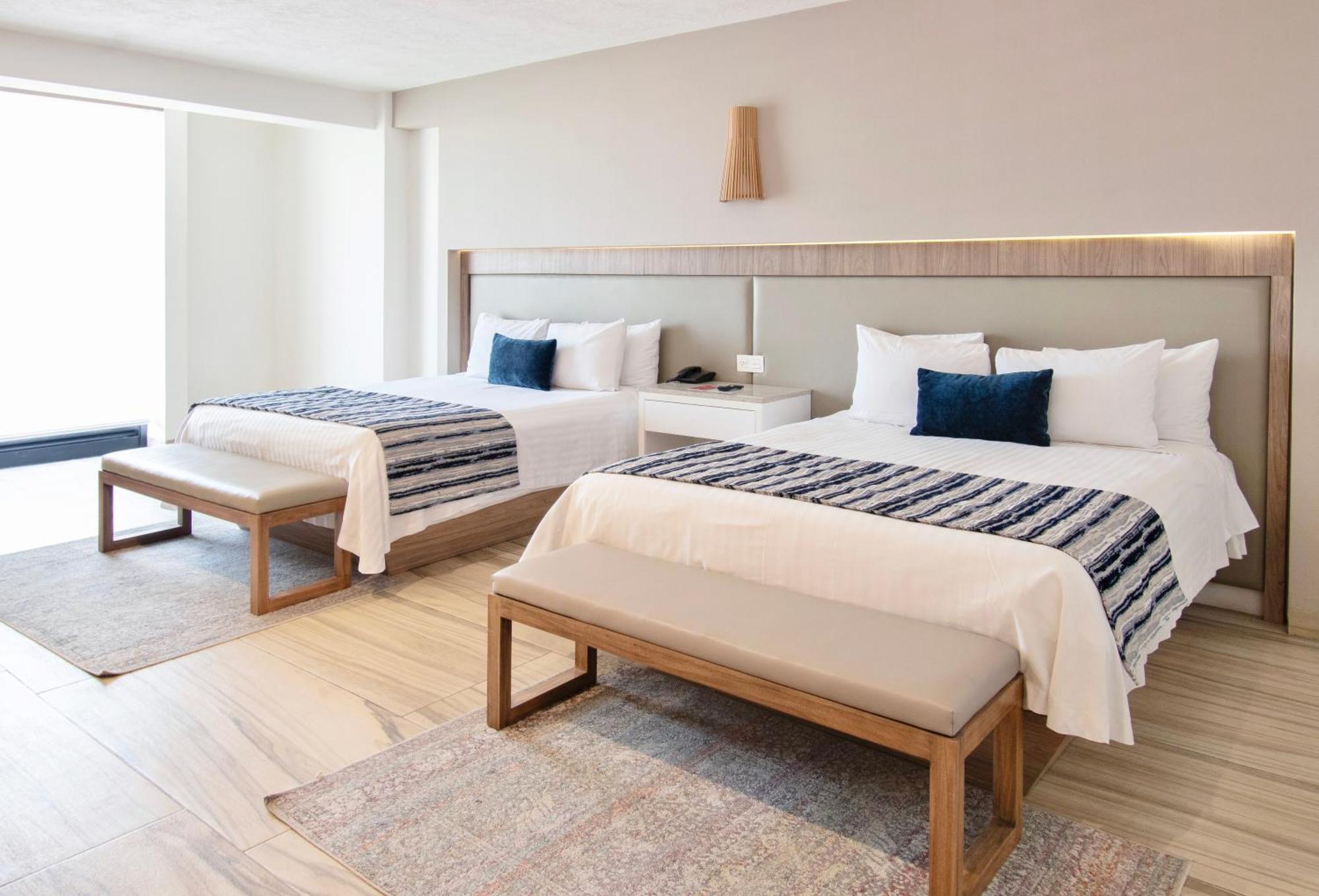 Hotel Velvet Plaza Guadalajara Kültér fotó