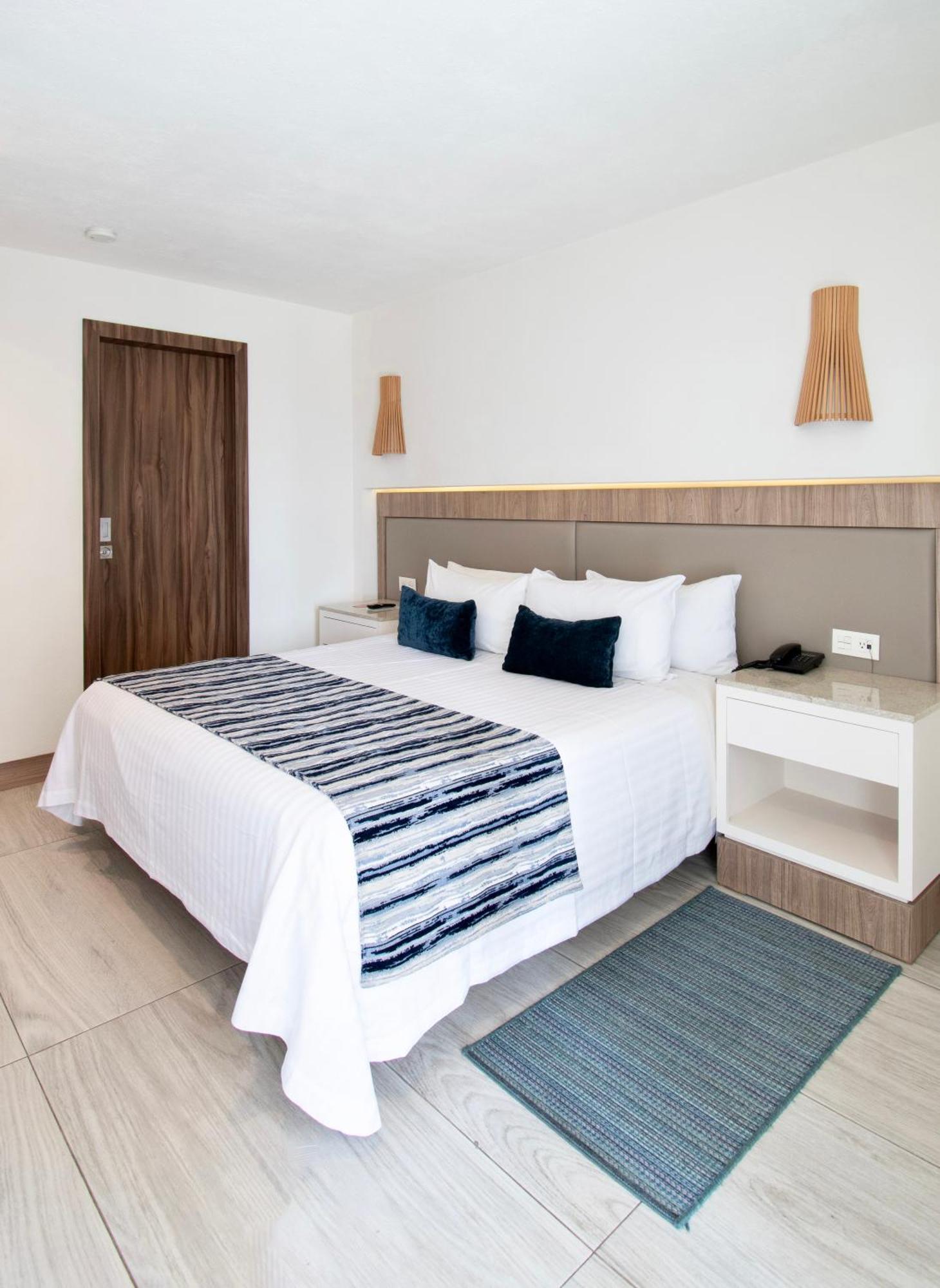 Hotel Velvet Plaza Guadalajara Kültér fotó