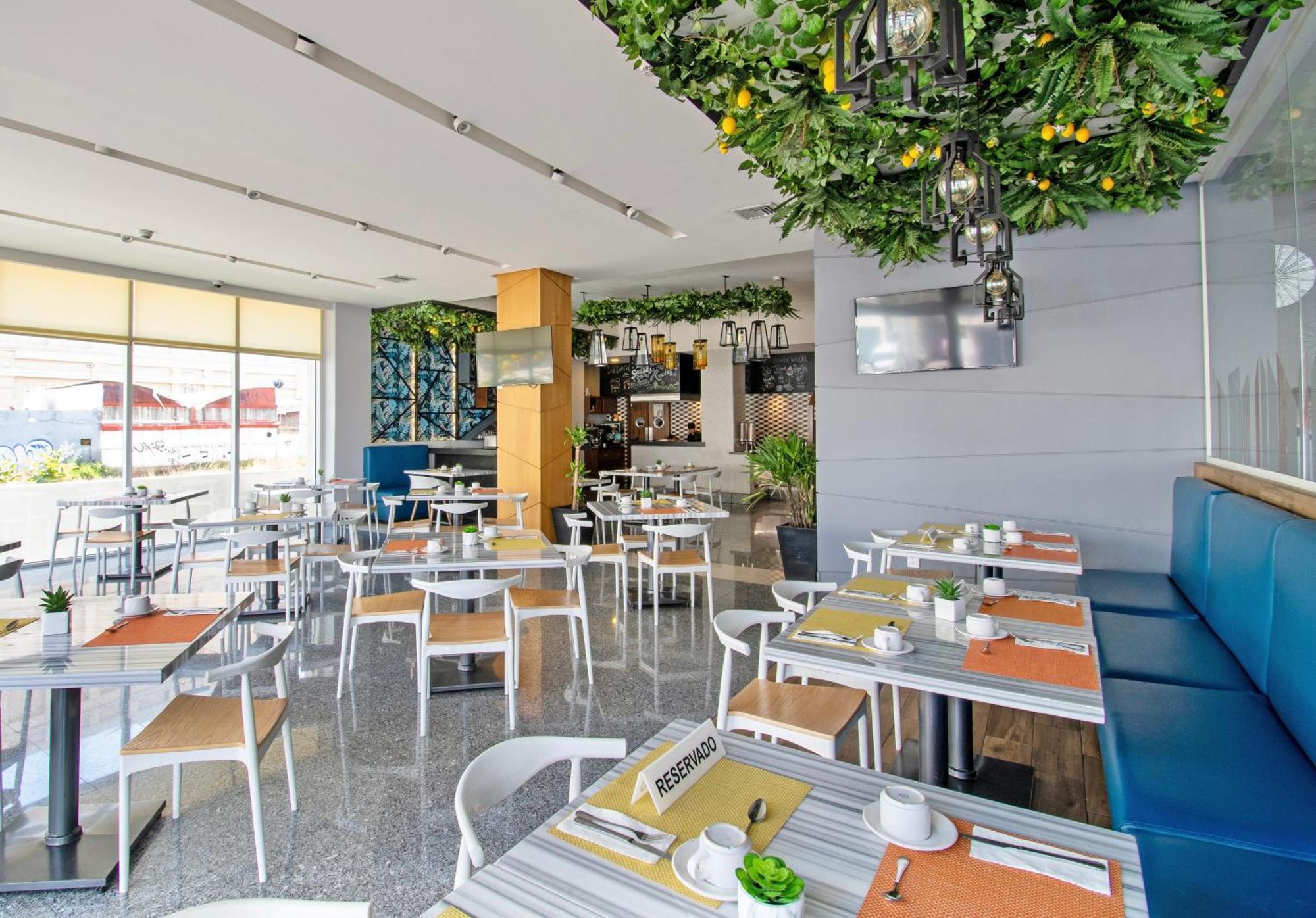 Hotel Velvet Plaza Guadalajara Kültér fotó